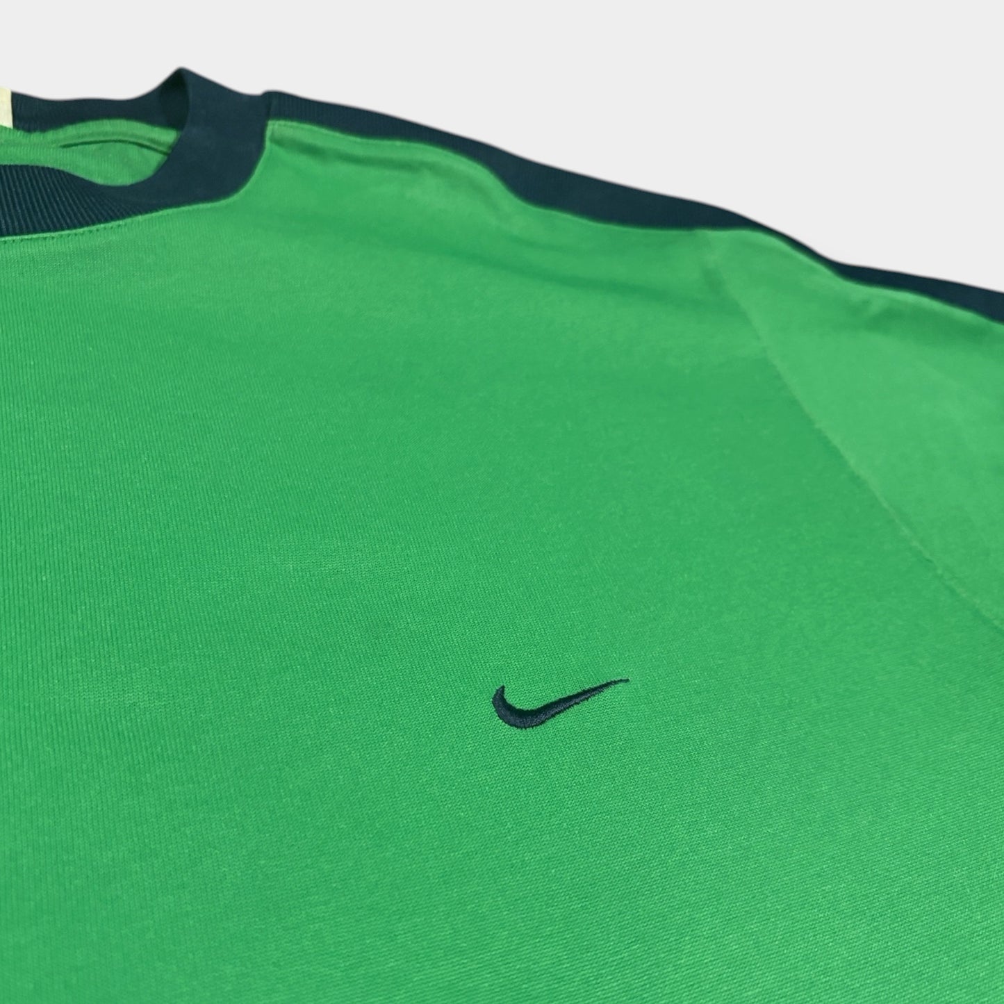 Nike | 00s VINTAGE TEE (L)