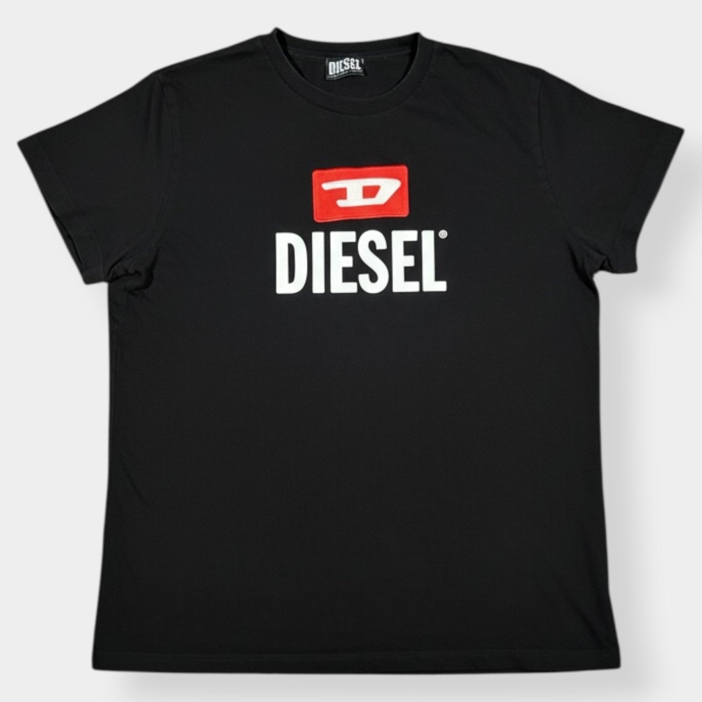 DIESEL | BLACK EMBROIDERED SPELLOUT TEE (L)