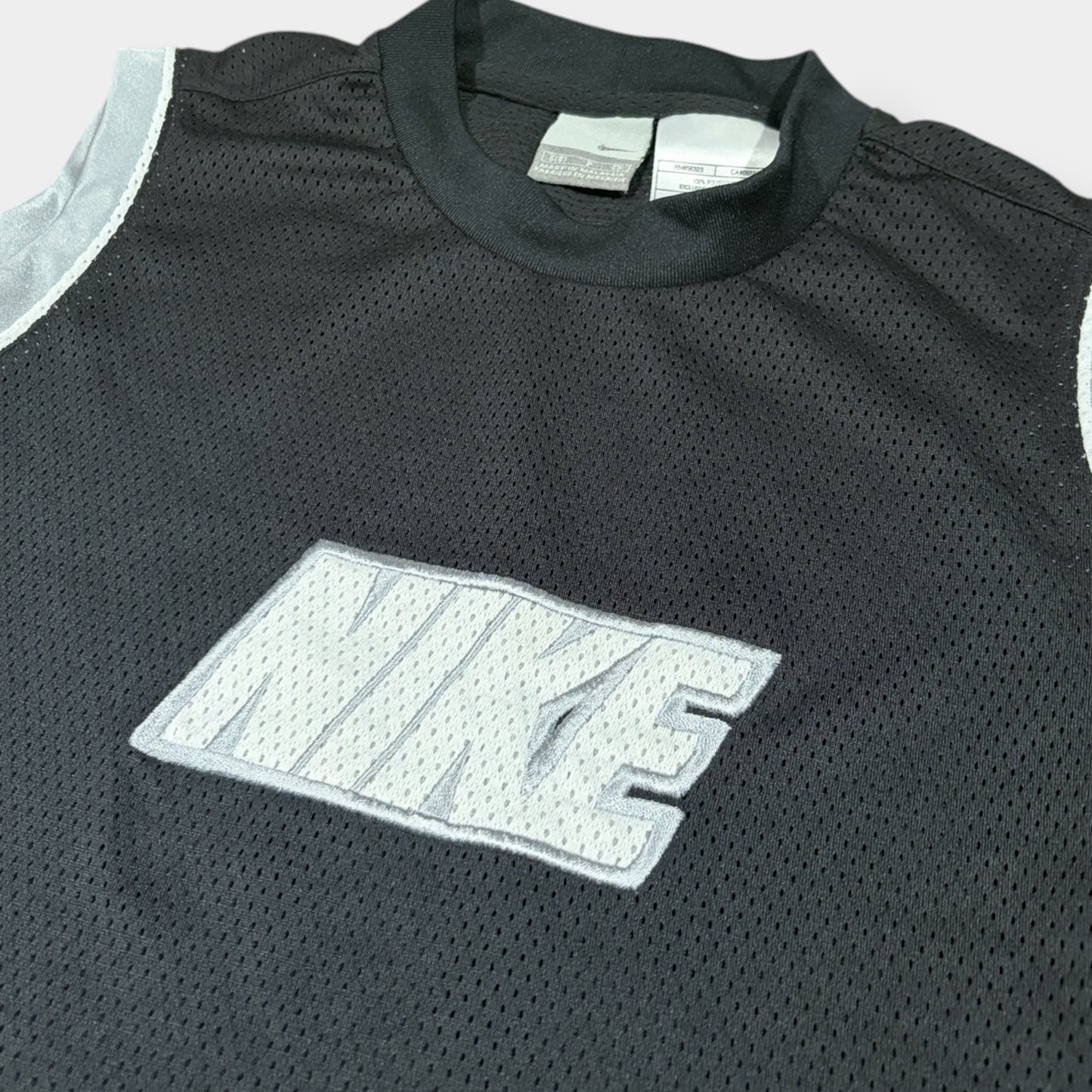 NIKE | VINTAGE BASKETBALL VEST (UK 8)